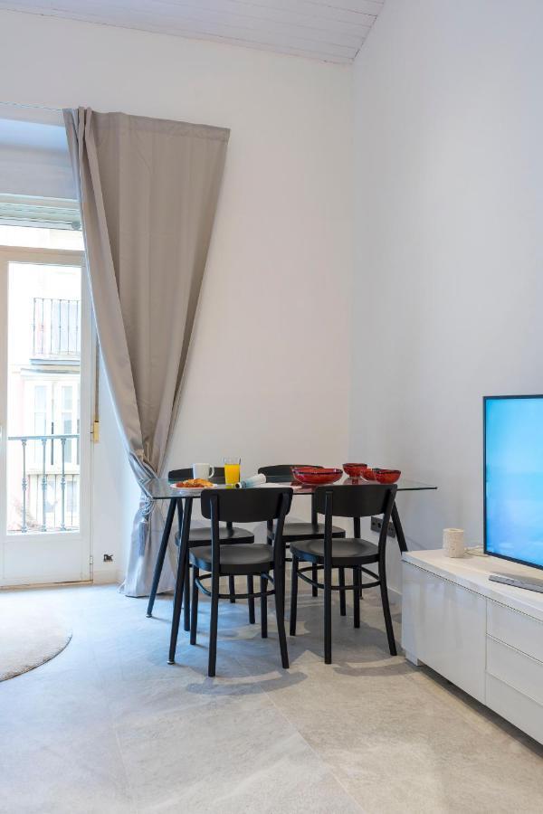 Acogedor Apartamento En Pleno Centro De Malaga By Sharingco Daire Dış mekan fotoğraf